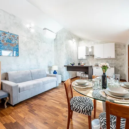 Apartman Attico Centro